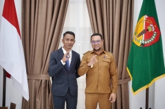 Foto pelantikan direktur 3